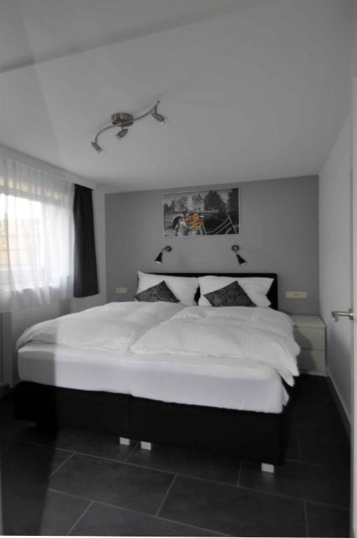 Schelvis Apartments Zandvoort Phòng bức ảnh